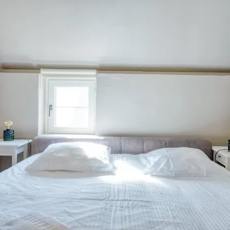 Cozy With Stunning View Over The Fields * De Haan