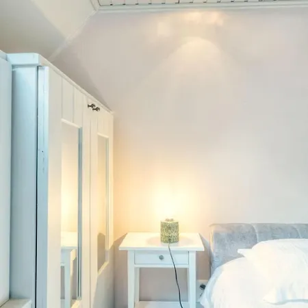 Cozy With Stunning View Over The Fields *